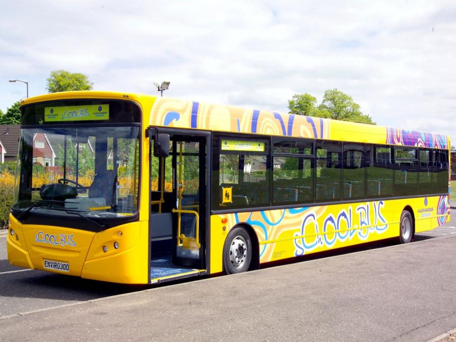 Alexander Dennis Enviro300 School Bus, выпускаемого с 2005 года по 2008 ...